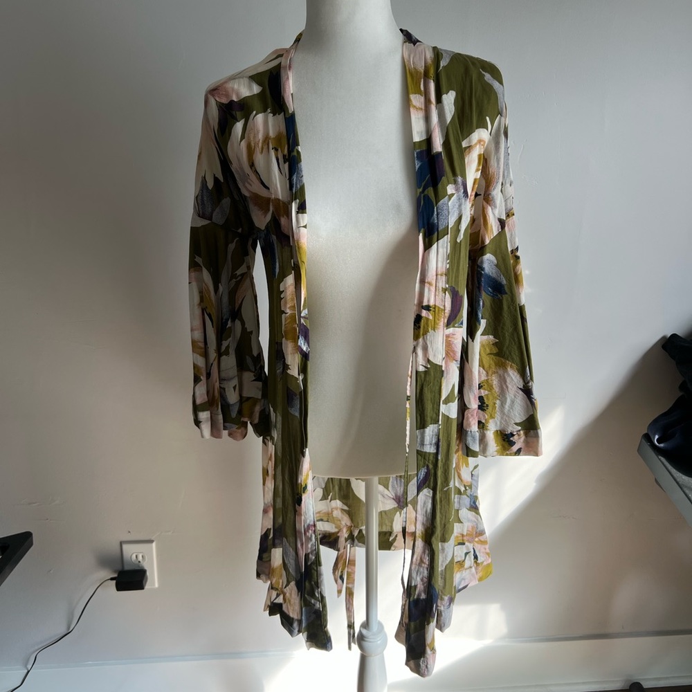 Beautiful Stars Above Floral Kimono/Robe